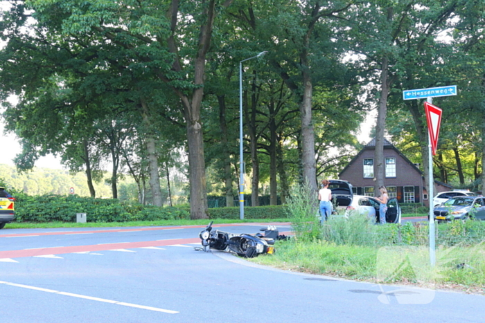 Ernstig ongeval met scooter en auto