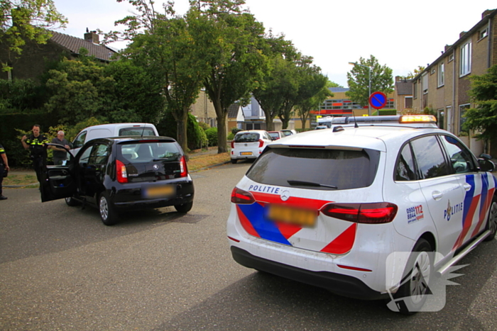 Zware schade bij aanrijding tussen voertuigen