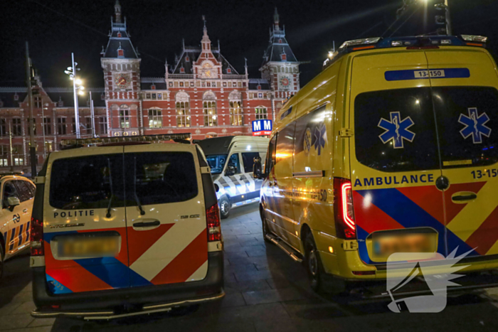 Metrostation afgesloten door verdacht pakketje