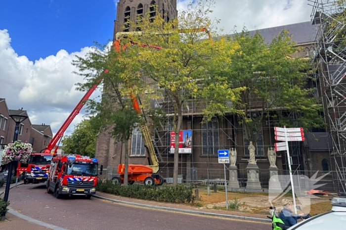 Kerkbrand snel opgeschaald