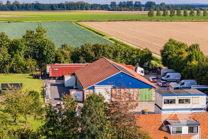 Zware politie-inzet bij boerderij