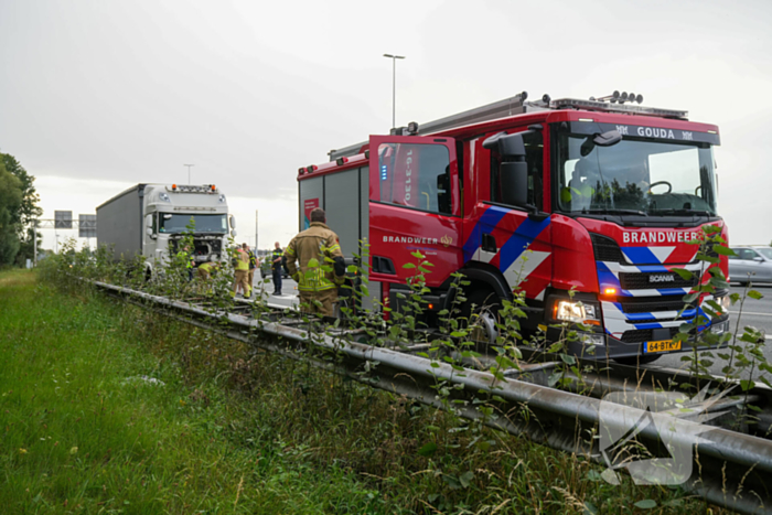 Vrachtwagenbrand gecontroleerd na melding
