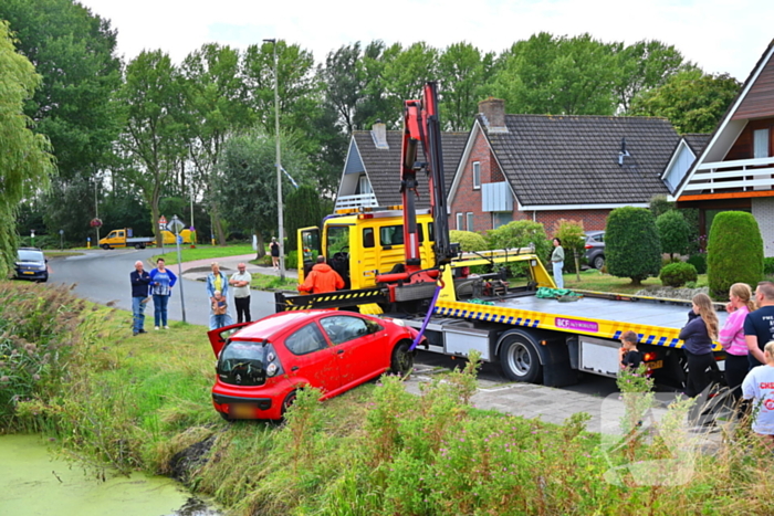 Berging na ongeval met voertuig te water