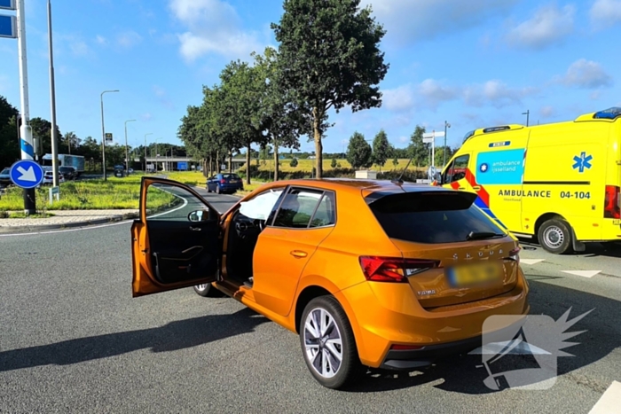 Grote schade na botsing op kruispunt