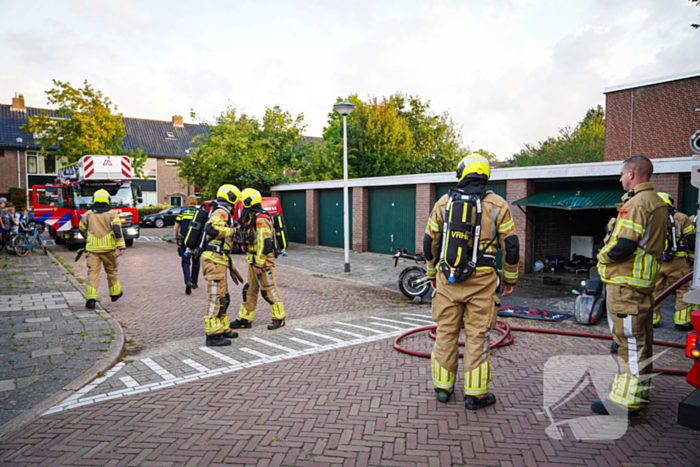 Veel brandschade aan garagebox