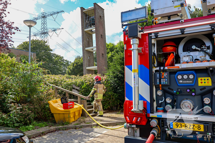 Brand in aula begraafplaats geblust