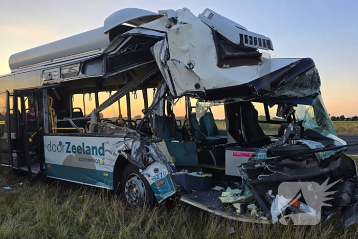 Zwaargewonden bij snelwegongeval