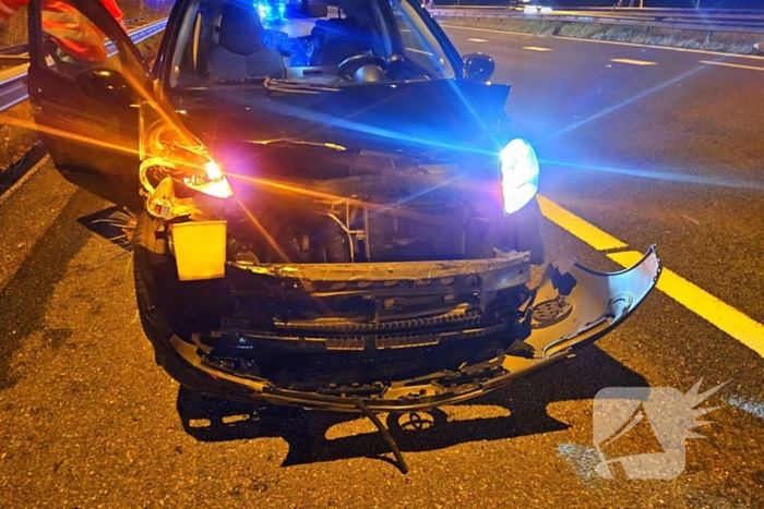 Kop-staartbotsing op snelweg