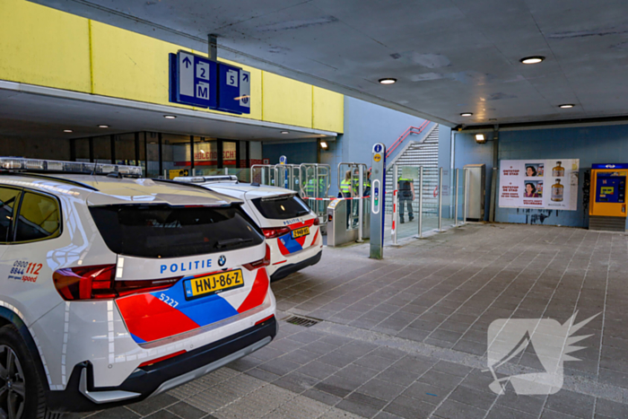 Aanrijding persoon door trein leidt tot stationafsluiting