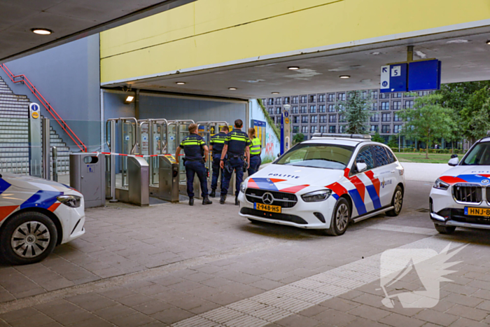 Aanrijding persoon door trein leidt tot stationafsluiting