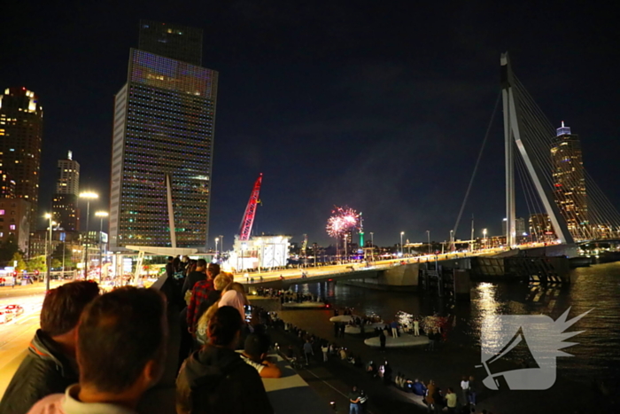Duizenden mensen beleven spectaculaire afsluiting van Wereldhavendagen