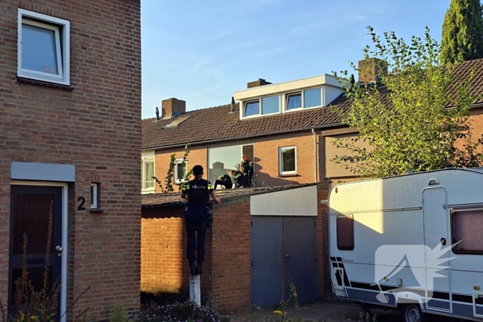 Man op daken na vuurwapenmelding