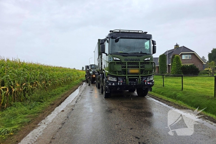 Gepantserde Manticore in sloot belandt