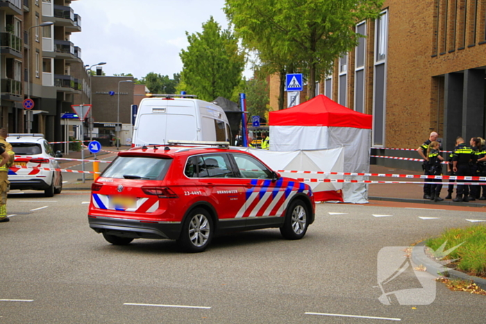 Scooterrijder overlijdt bij botsing met vrachtwagen