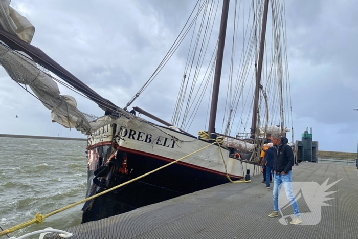 Aanvaring op zee veroorzaakt schade en gewonden