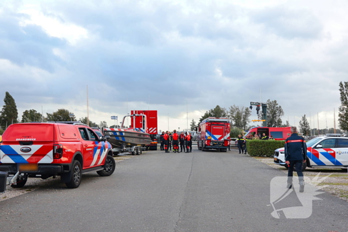 Grootschalige zoekactie op water naar persoon