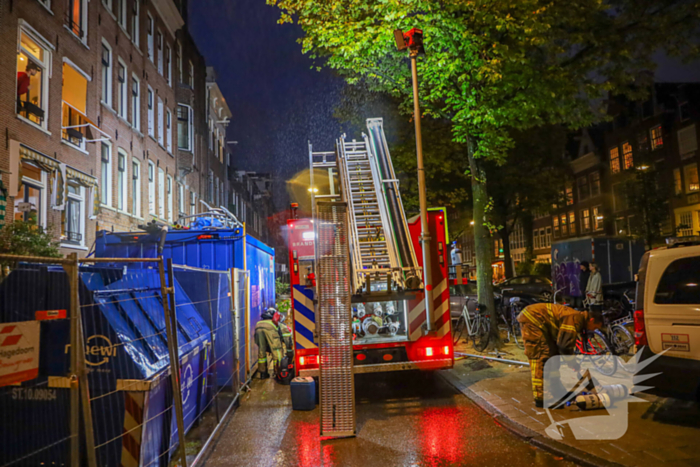 Woningbrand vergt grote inzet van brandweer