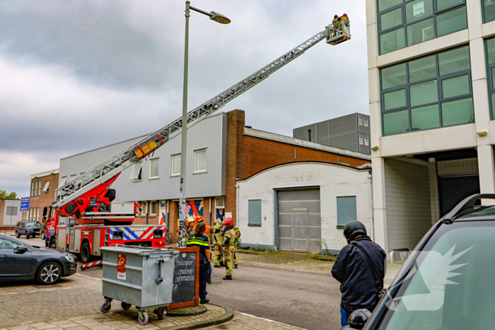 Instorting bedrijfspand leidt tot brandweerinterventie
