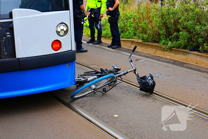 Fietser gewond na aanrijding met tram