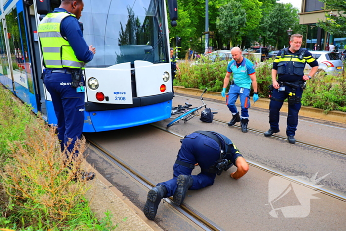 Fietser gewond na aanrijding met tram