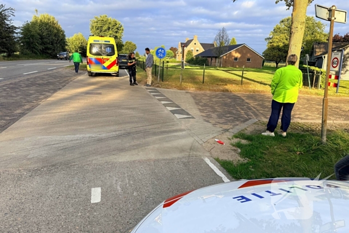 Scooter bestuurder gewond bij aanrijding met auto