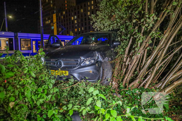 Botsing tussen auto's leidt tot gewonden