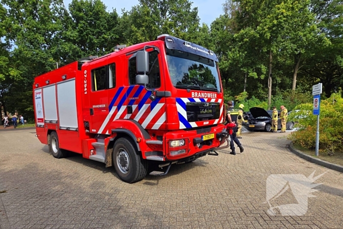 Brand in auto snel geblust