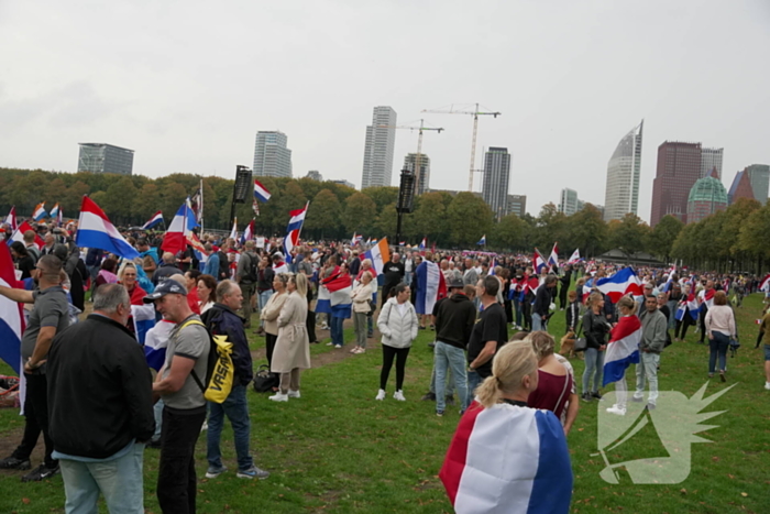 Politie en ME aanwezig bij demonstratie