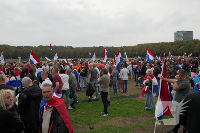 Politie en ME aanwezig bij demonstratie