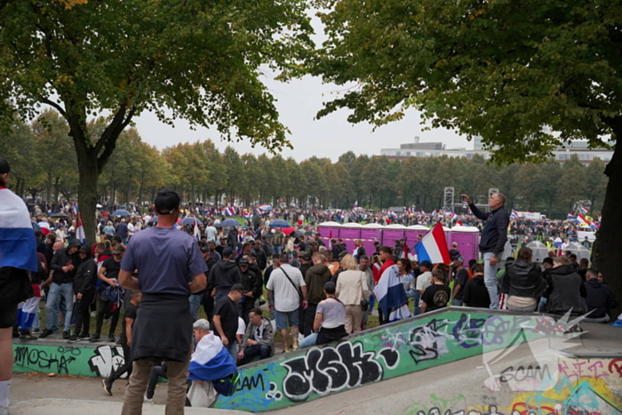 Politie en ME aanwezig bij demonstratie