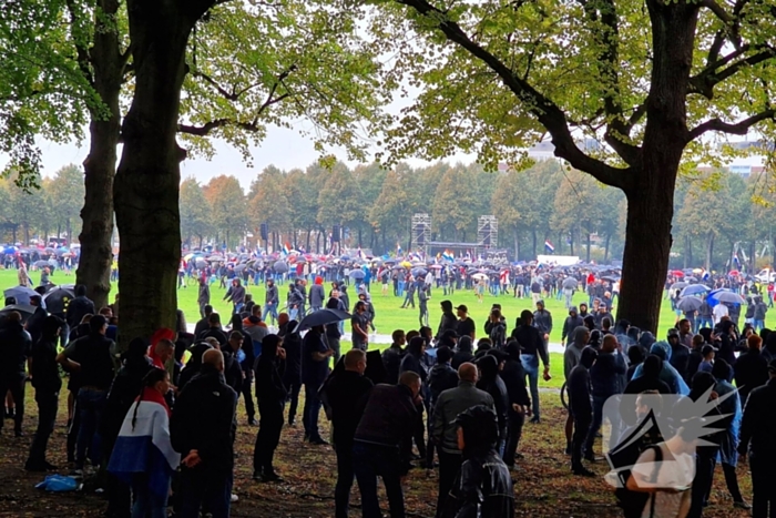 Politie en ME aanwezig bij demonstratie