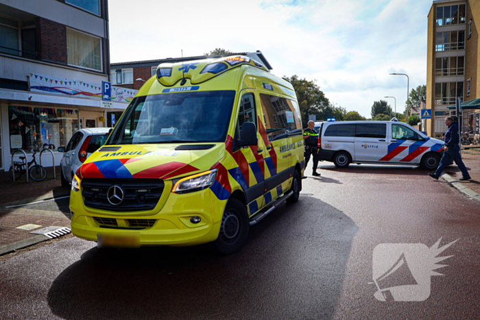 Scooterrijder gewond na val door gladde kruising