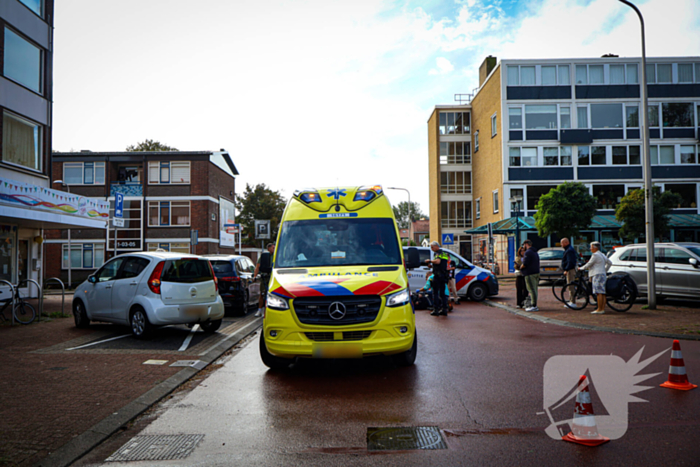 Scooterrijder gewond na val door gladde kruising