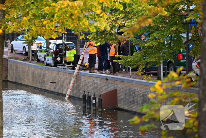 Zoektocht naar explosief in gracht