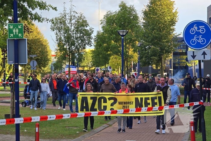 Demonstratie tegen uitgestelde azc-plannen