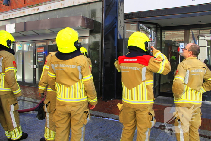 Brand door onkruidverbrander in leegstaand pand