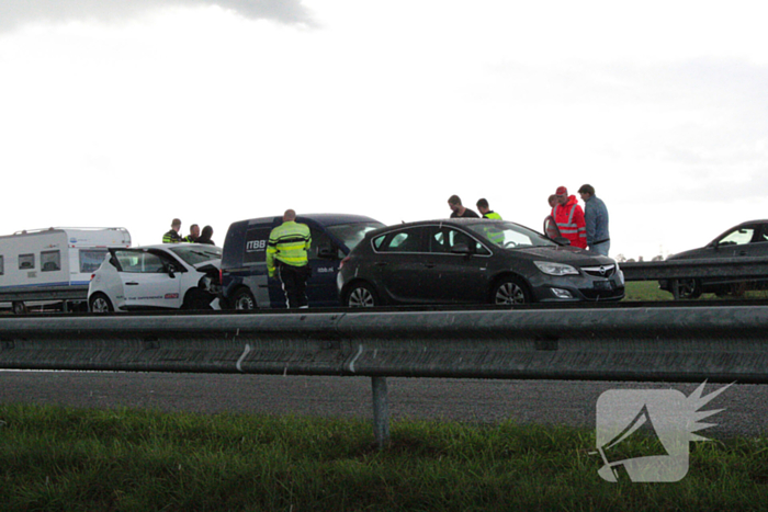 File na botsing met meerdere auto's