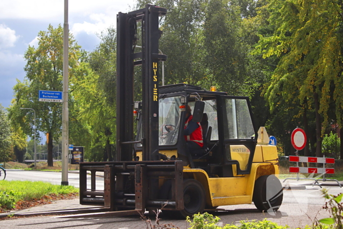 Loopbrug ingestort na aanrijding