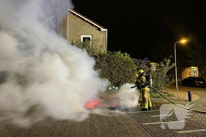 Buitenbrand door vermoedelijke brandstichting