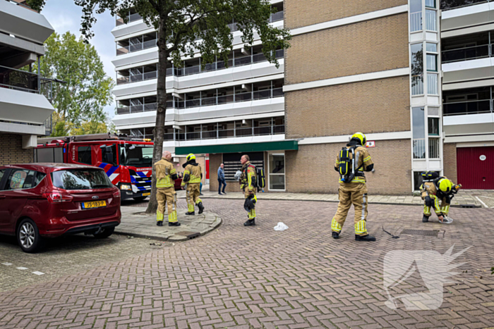 Brandweer doet onderzoek naar gaslucht
