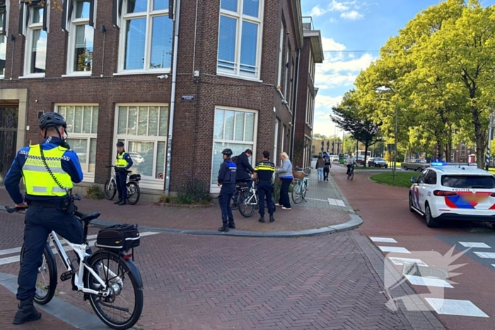 Auto rijdt door na aanrijding met fietser