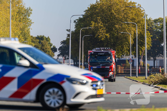 Rookontwikkeling van industriebrand in wijde omgeving te zien