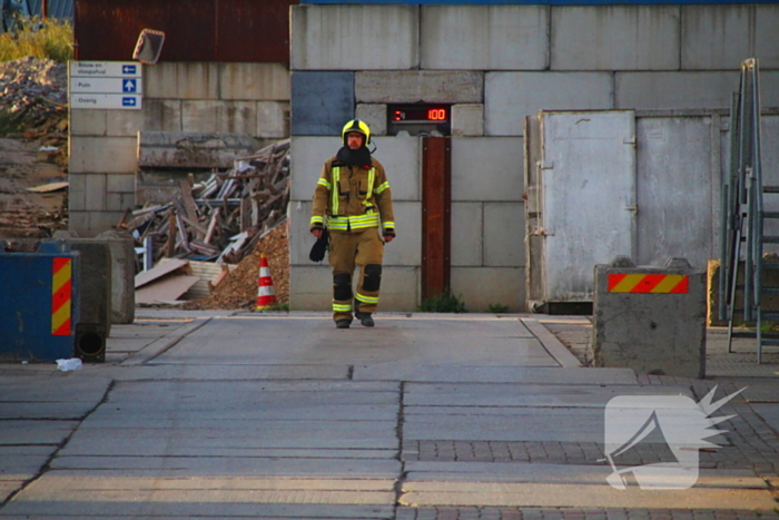Brand bij afvalverwerkingsbedrijf zorgt voor flinke rookontwikkeling