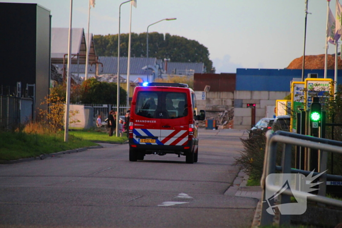 Brand bij afvalverwerkingsbedrijf zorgt voor flinke rookontwikkeling