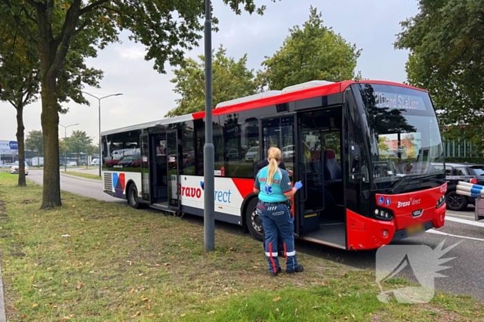 Fietser gewond na aanrijding met lijnbus