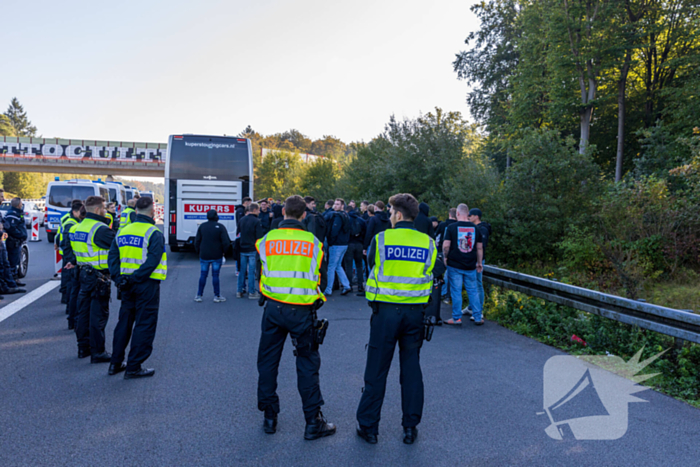 Grote grenscontrole op PSV-fans