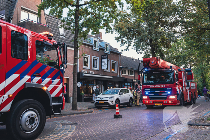 Straat afgesloten voor brandlucht