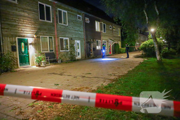 Explosie leidt tot woningbrand