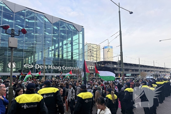 ME grijpt in bij Gaza demonstratie, tram en treinverkeer gestremd