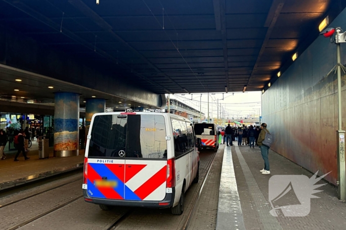 ME grijpt in bij Gaza demonstratie, tram en treinverkeer gestremd